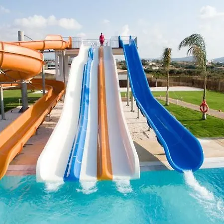 Allsun Zorbas Village ホテル